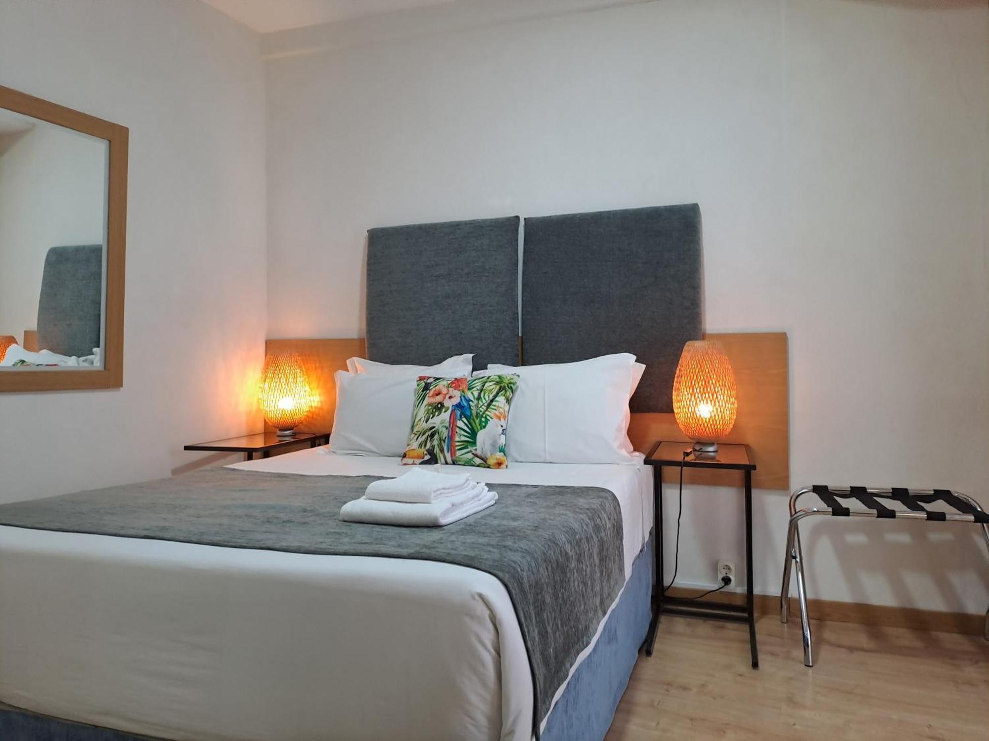 Hotel SQUARE Sertã Buitenkant foto