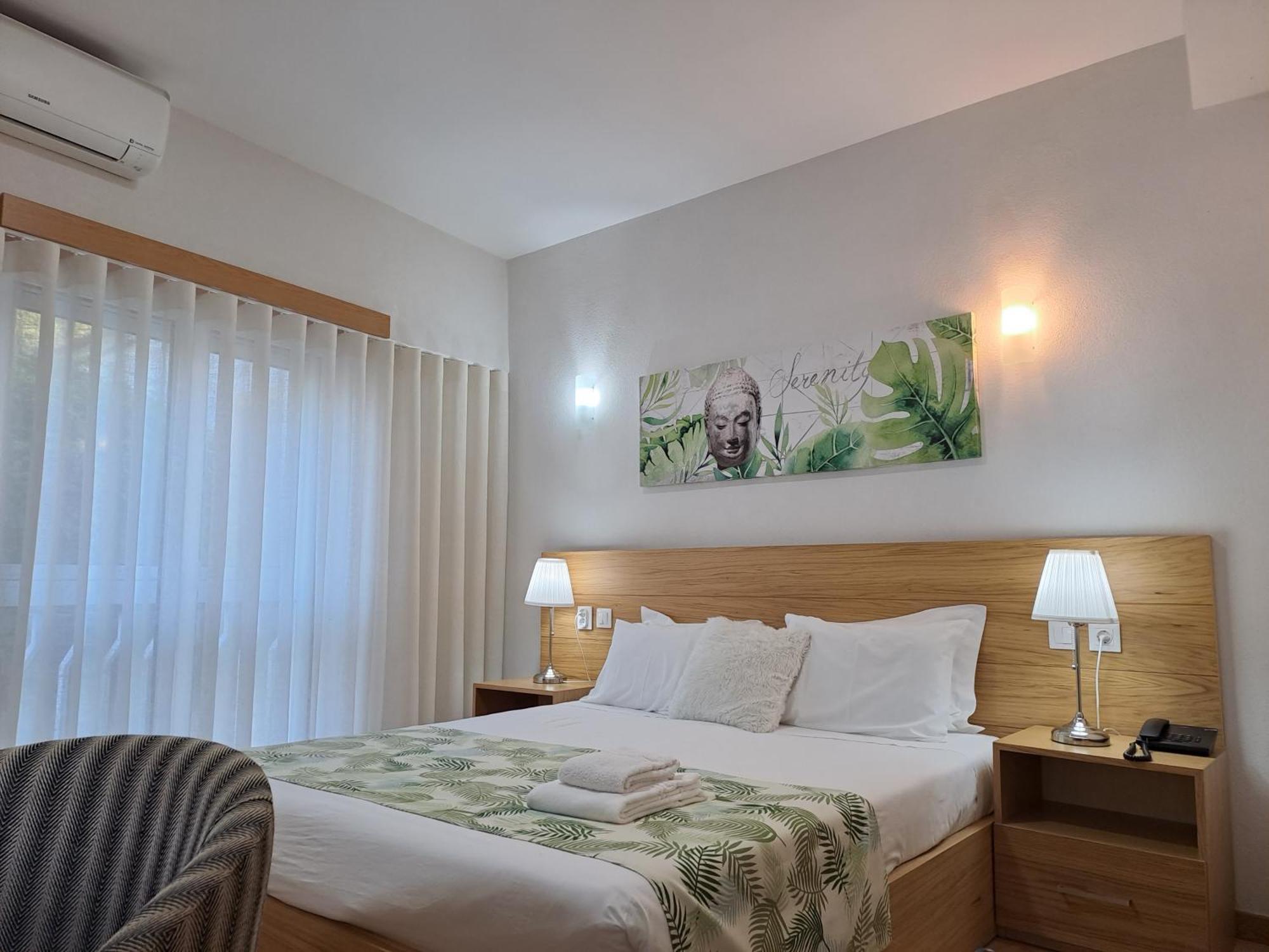 Hotel SQUARE Sertã Buitenkant foto