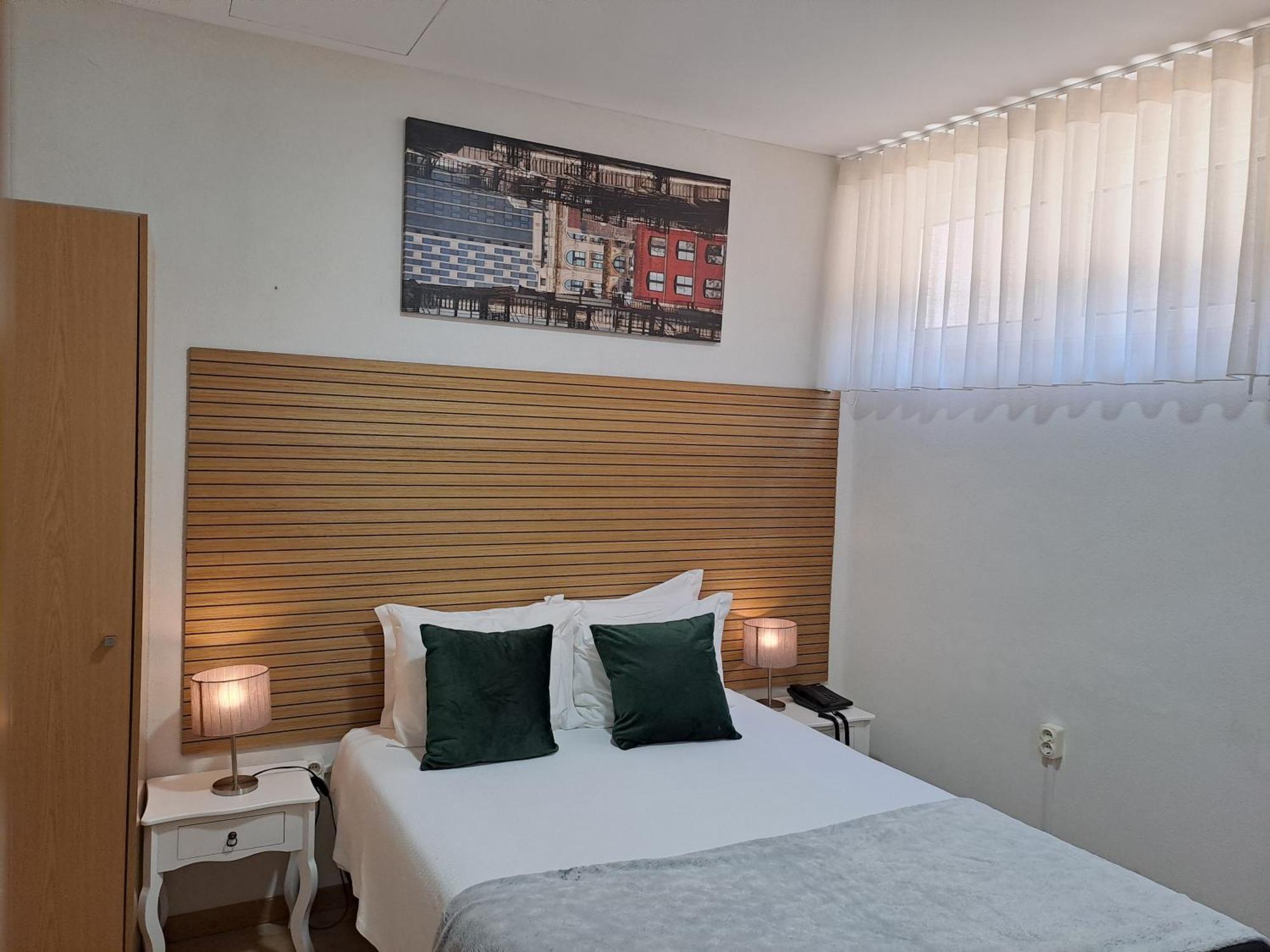 Hotel SQUARE Sertã Buitenkant foto