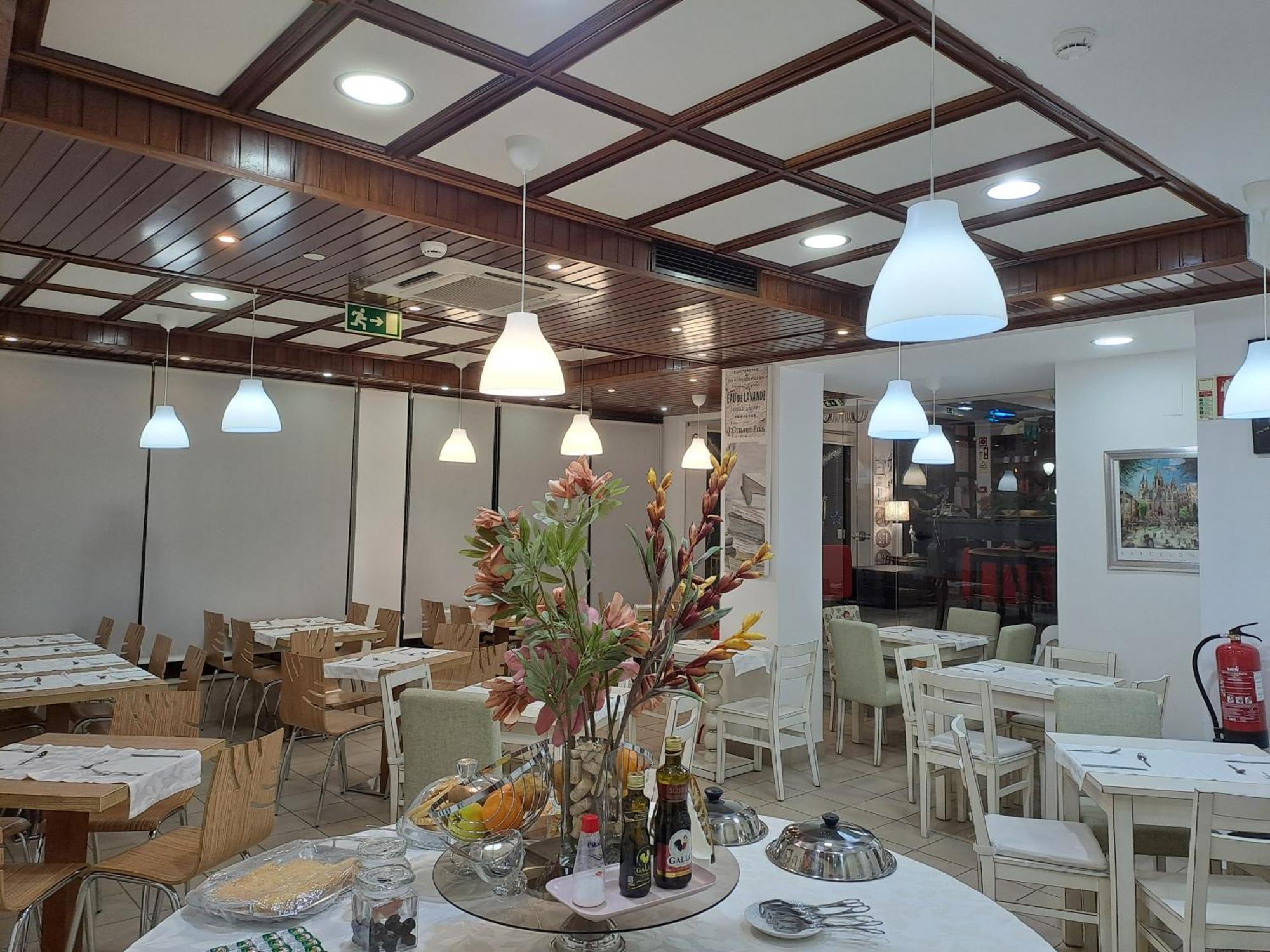 Hotel SQUARE Sertã Buitenkant foto